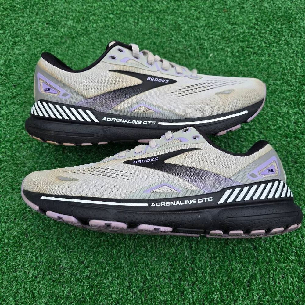 Brooks Adrenaline GTS 23 - Women's Runnig shoes - Size 9.5
